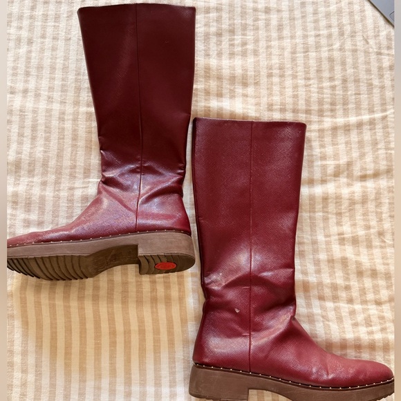 Burgundy leather boots - Picture 2 of 5